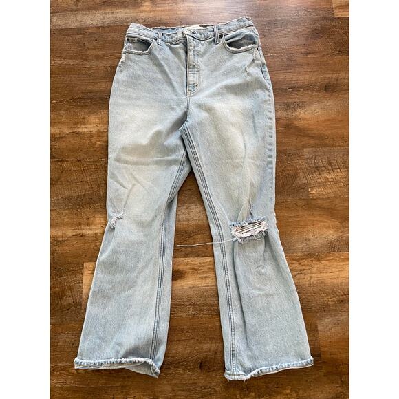 Abercrombie & Fitch The Kick Flare Ultra High Rise light wash distressed 31/12 - Picture 1 of 7